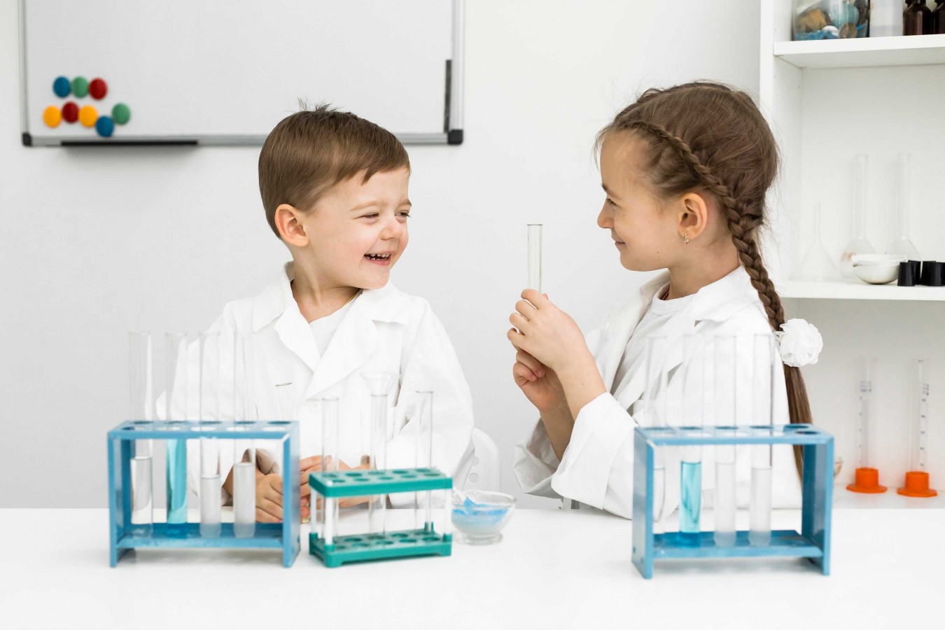  Science for Toddlers: How Parents Can Support Toddlers' Science Curiosity